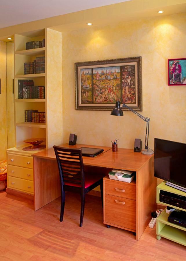 Cozy Apartment At Jardin Manaure Madrid Exterior photo